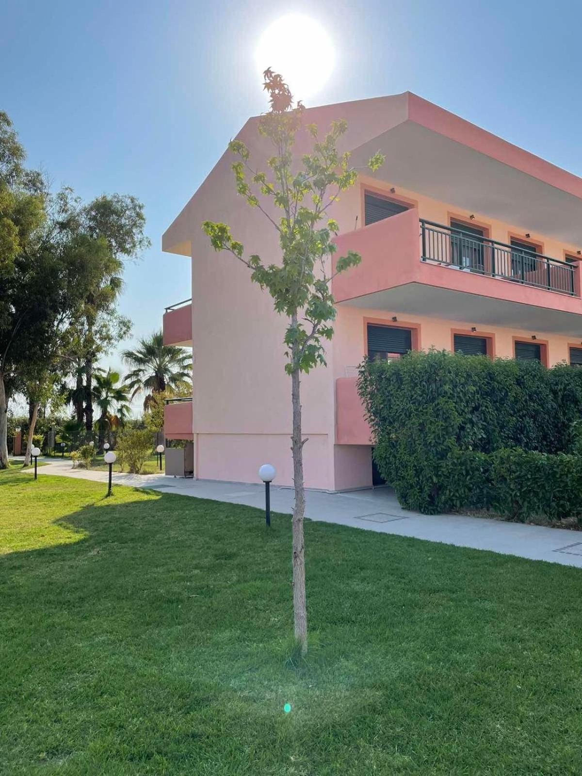 ניקיטי Stefania Sun Apartments מראה חיצוני תמונה
